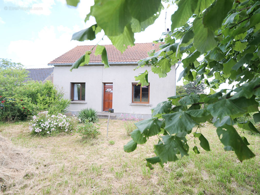 Maison à ARTANNES-SUR-INDRE