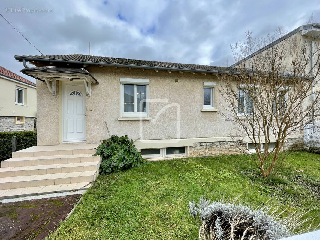 Maison à MALEMORT-SUR-CORREZE