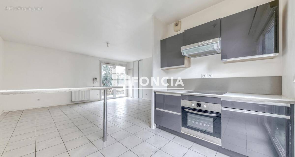 Appartement à LYON-8E