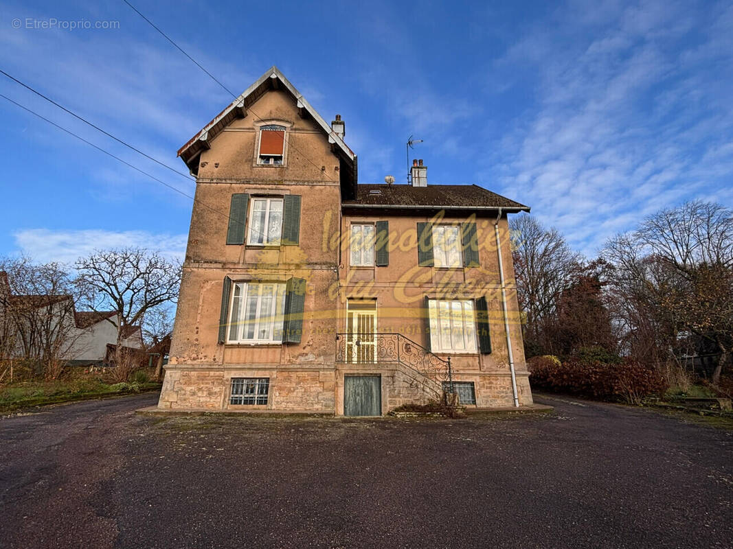 Maison à FOUGEROLLES