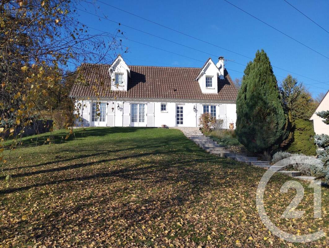 Maison à SAINT-MARTIN-DU-TERTRE