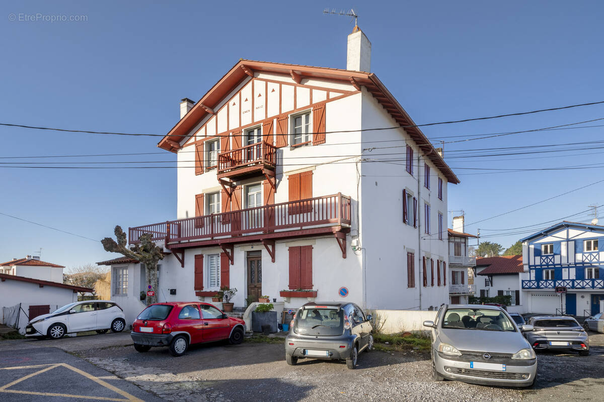 Appartement à URRUGNE