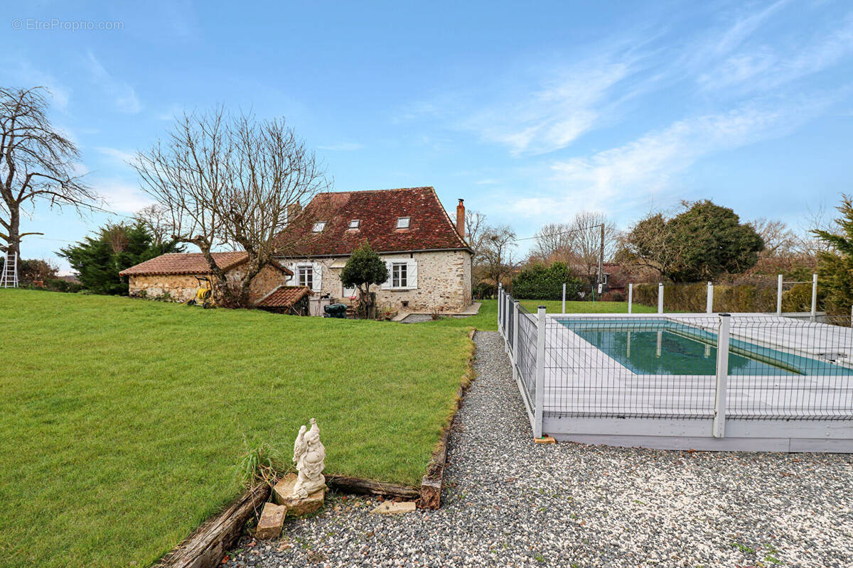 Maison à SAINT-JULIEN-LE-VENDOMOIS