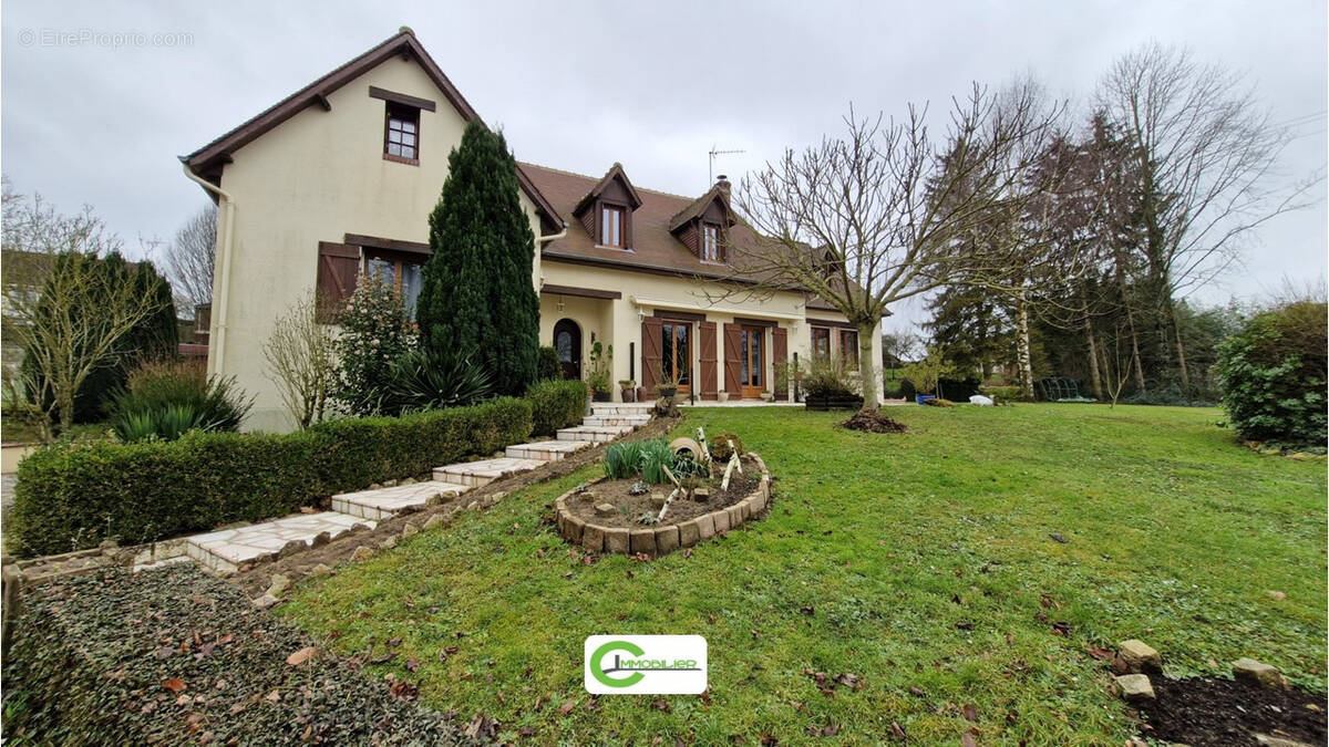 Maison à LAMNAY