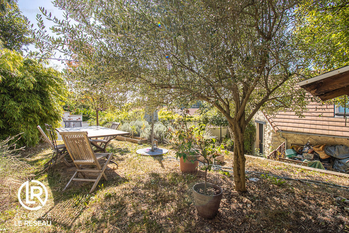 Maison à LA FRETTE-SUR-SEINE