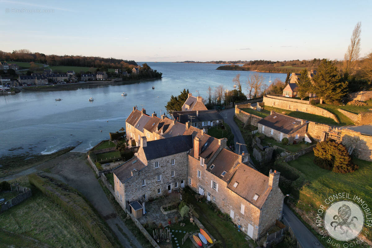 Maison à CREHEN