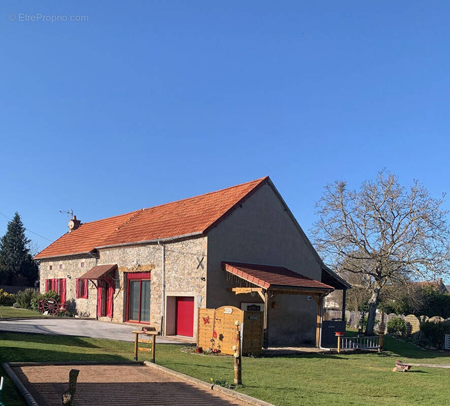 Maison à CHOUVIGNY