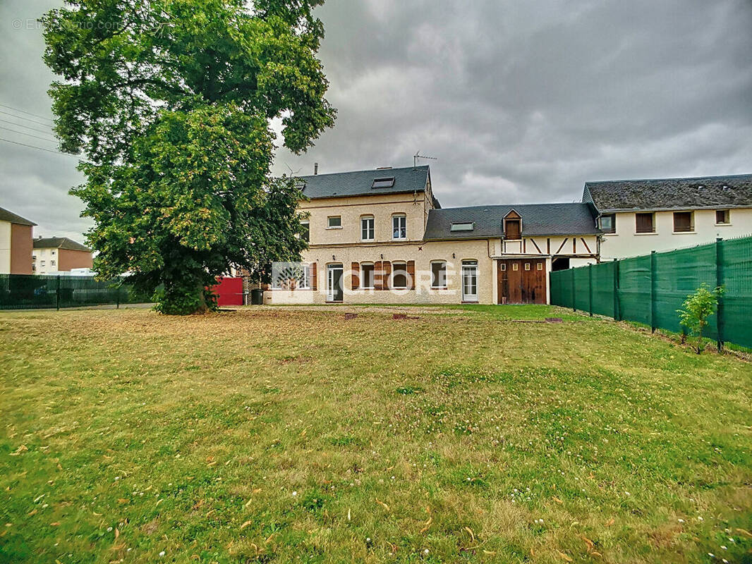 Maison à SAINT-PIERRE-LES-ELBEUF