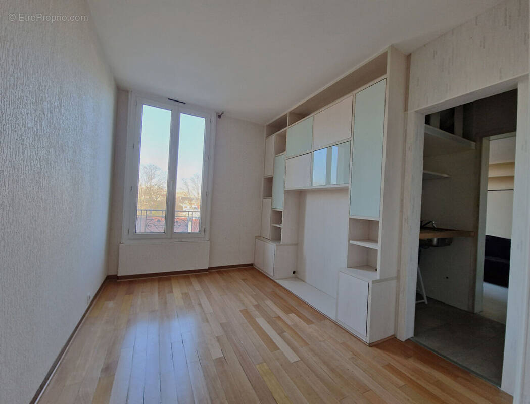 Appartement à ISSY-LES-MOULINEAUX