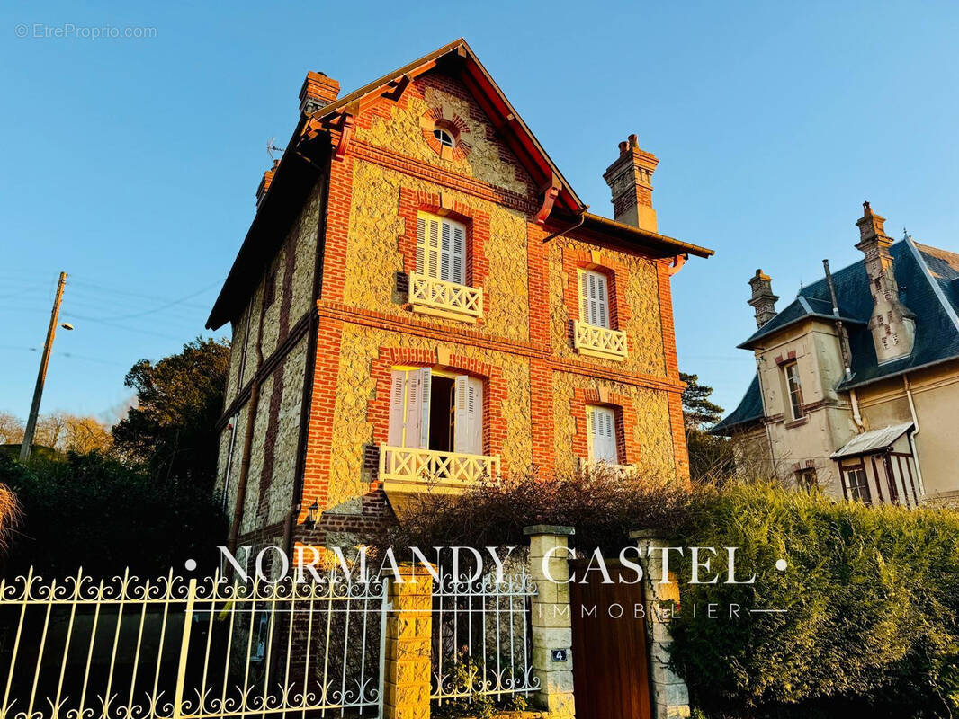 Maison à TROUVILLE-SUR-MER