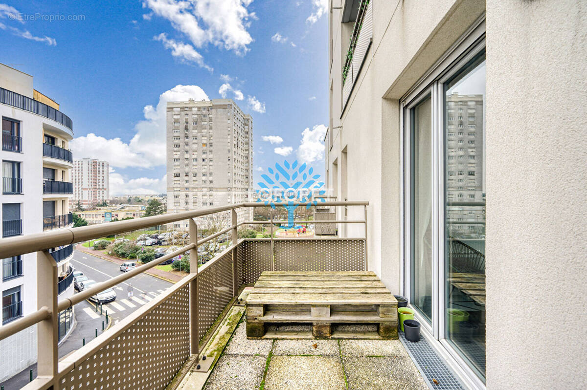 Appartement à NANTERRE