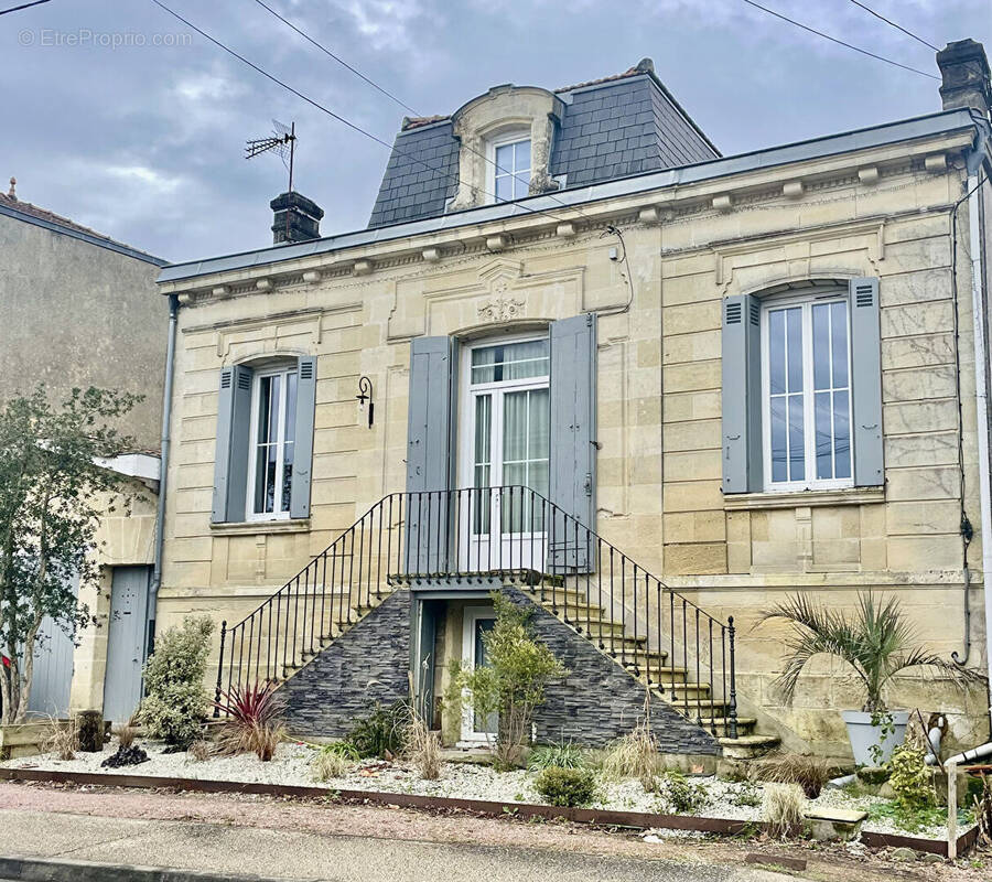 Maison à MOULIS-EN-MEDOC