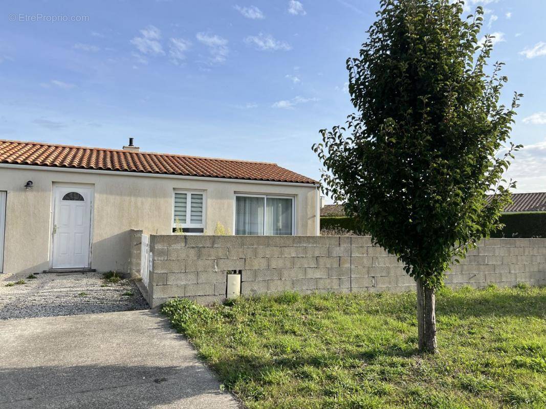 Maison à SAINT-MEDARD-D&#039;AUNIS