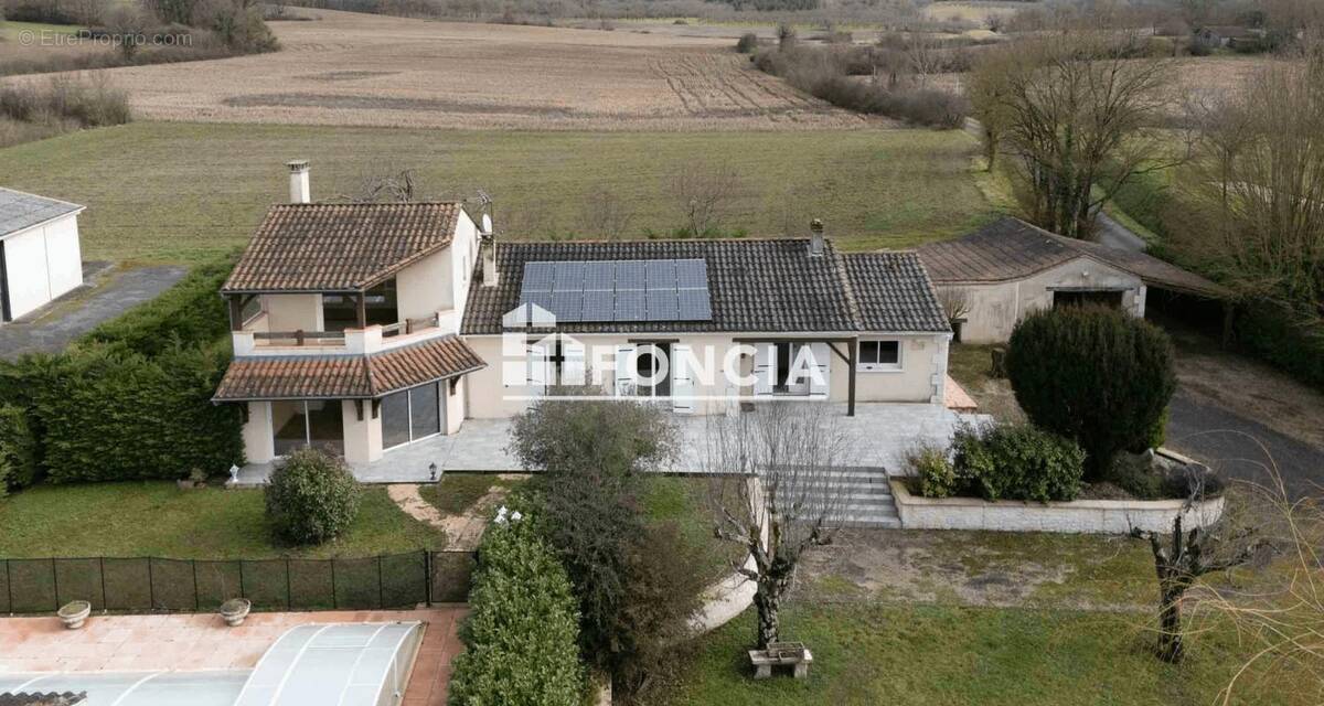 Maison à BEAUMONT-DU-PERIGORD