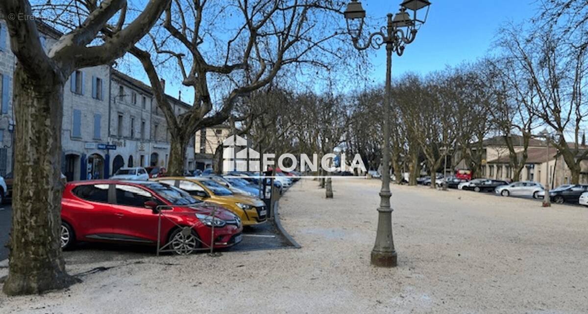 Appartement à UZES