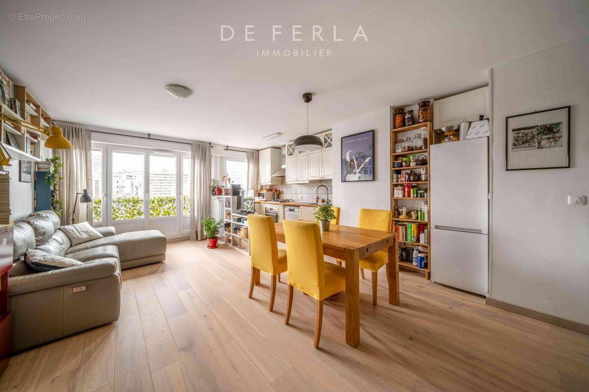 Appartement à PARIS-15E