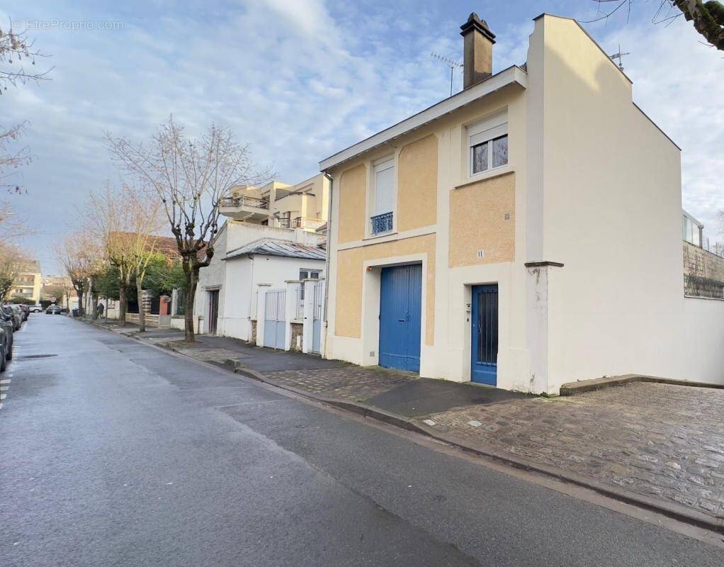 Maison à LE PERREUX-SUR-MARNE