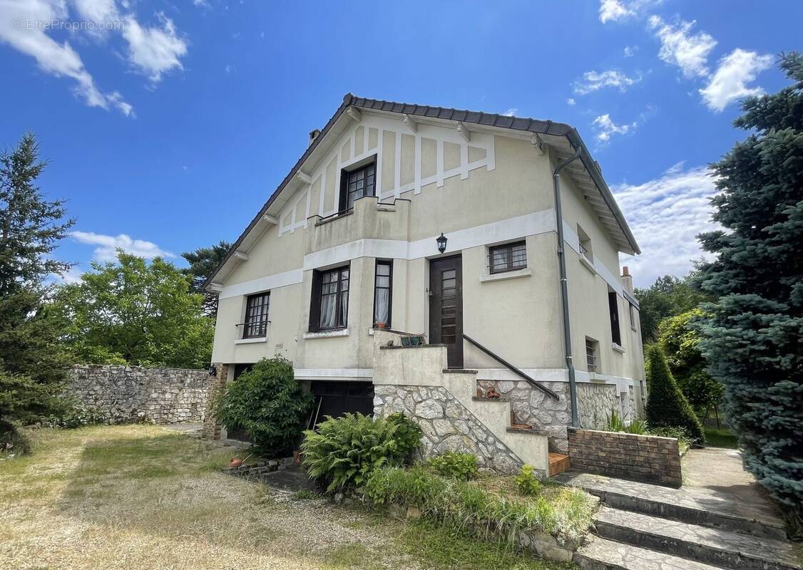 Maison à NOISY-SUR-ECOLE