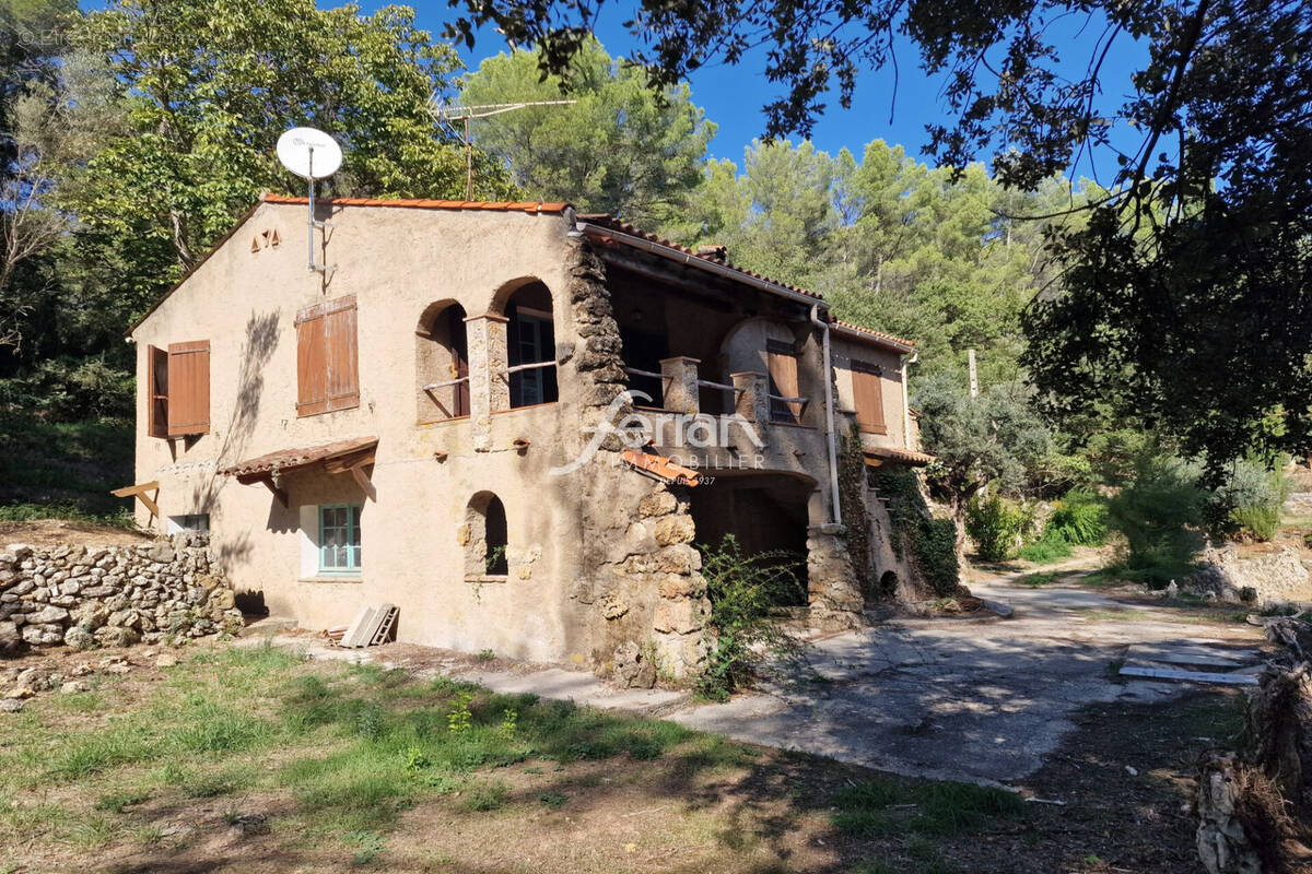 Maison à SALERNES