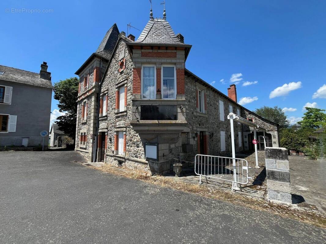 Façade - Maison à SAIGNES