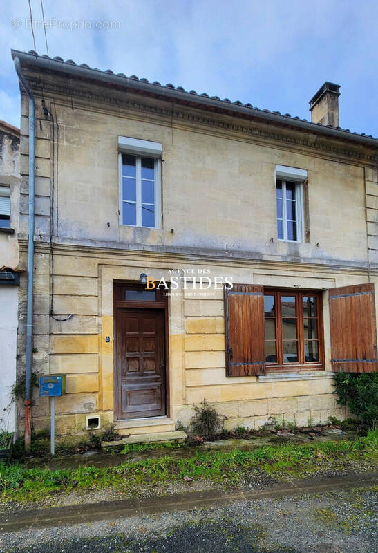 Maison à ARVEYRES