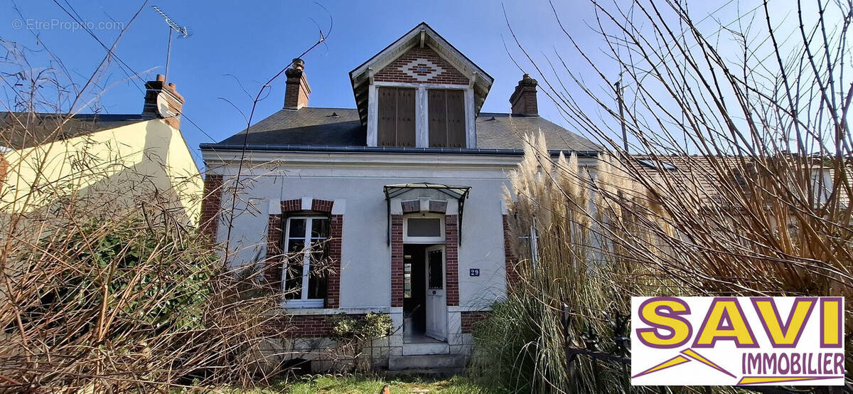 Maison à CHALETTE-SUR-LOING