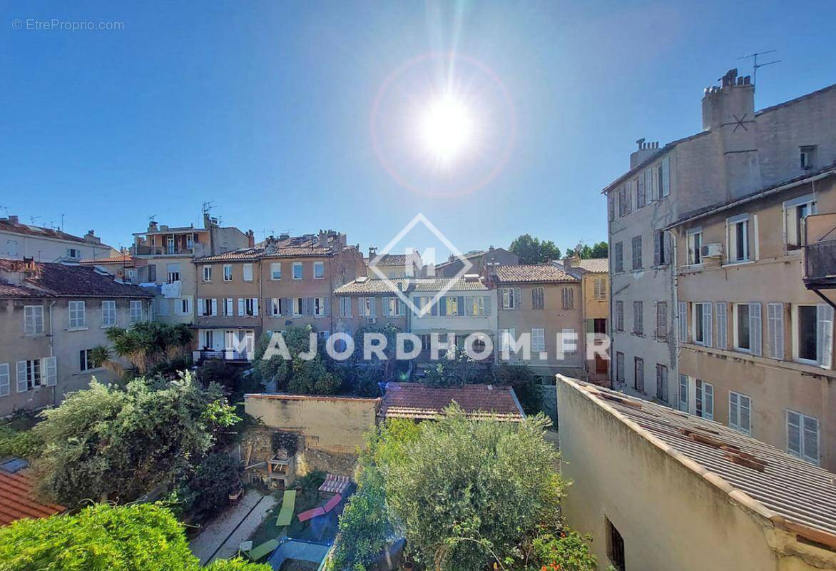 Appartement à MARSEILLE-6E