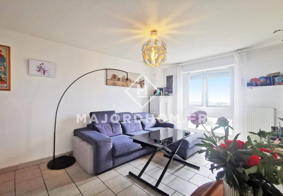 Appartement à MARSEILLE-12E