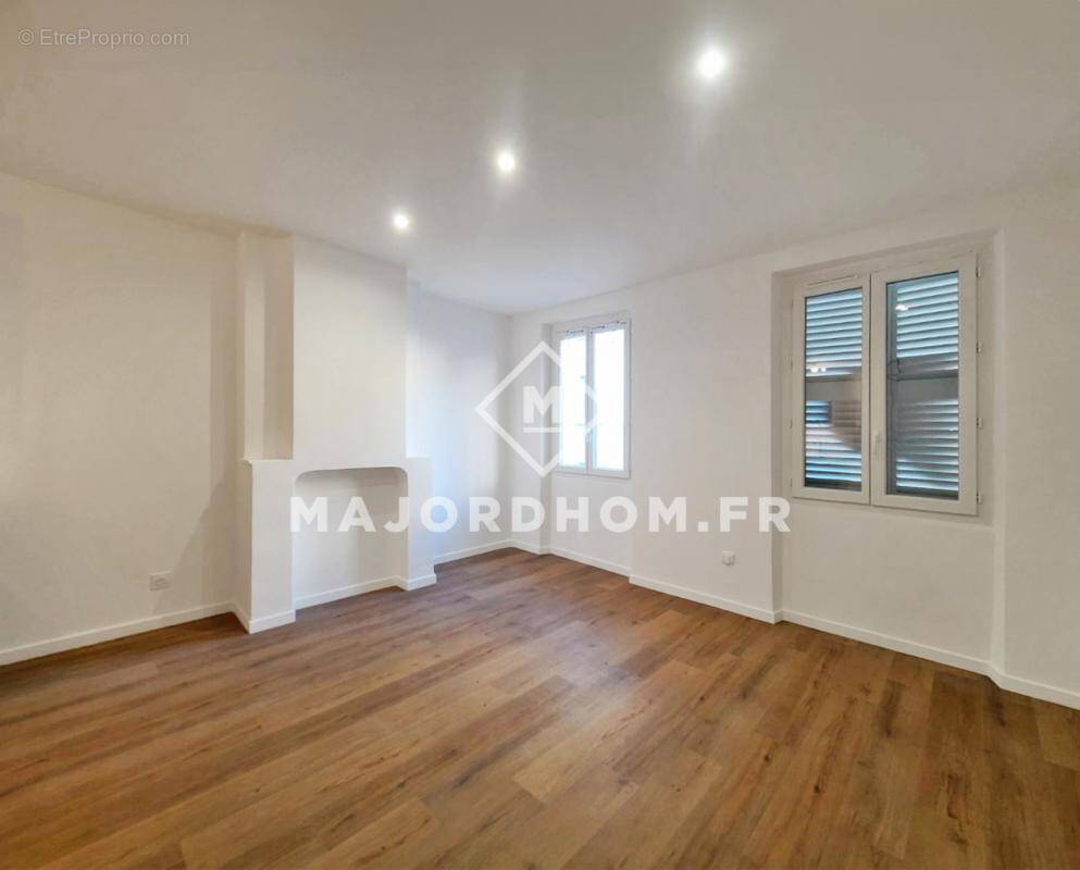 Appartement à MARSEILLE-6E