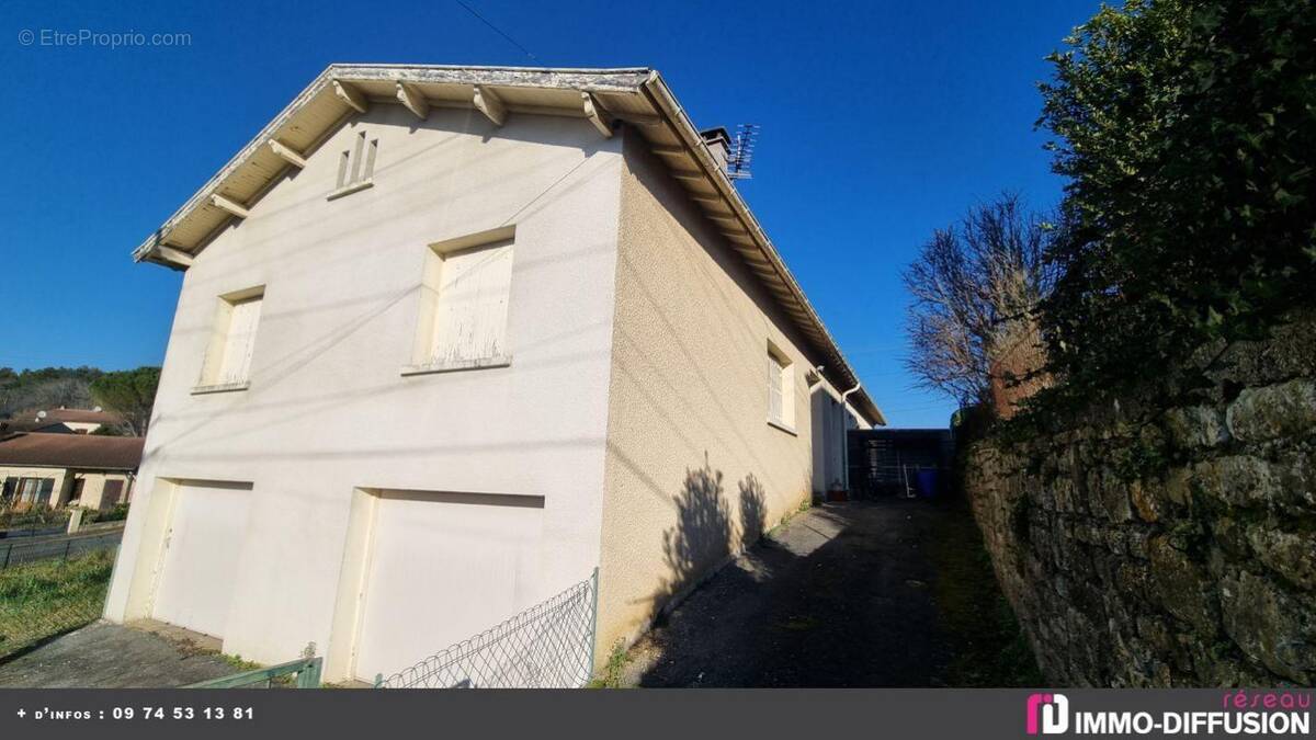 Maison à PUY-L&#039;EVEQUE