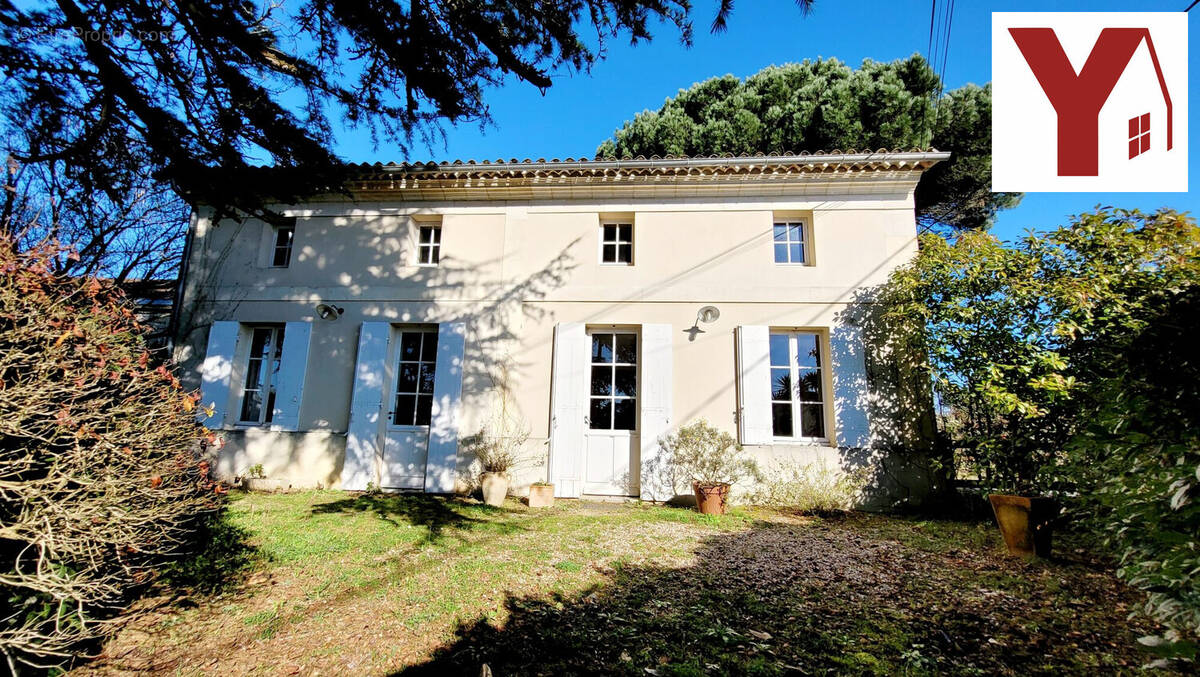 façade sud avec jardin - Maison à PUGNAC