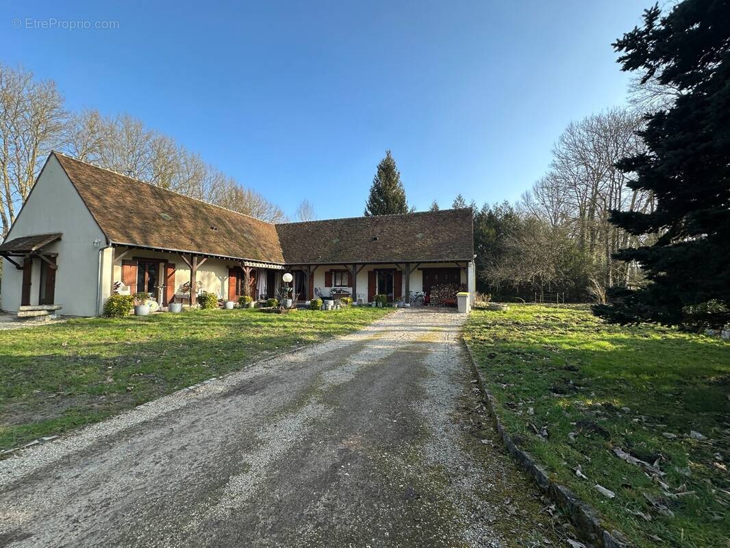 Maison à NOISY-SUR-ECOLE