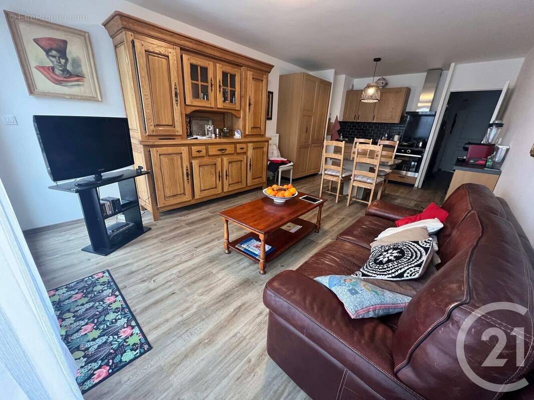 Appartement à LE PLESSIS-BELLEVILLE