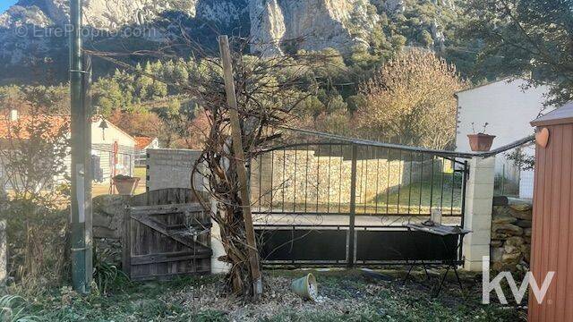 Terrain à PUILAURENS