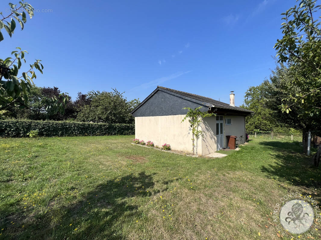 Maison à SAINT-JACUT-DE-LA-MER