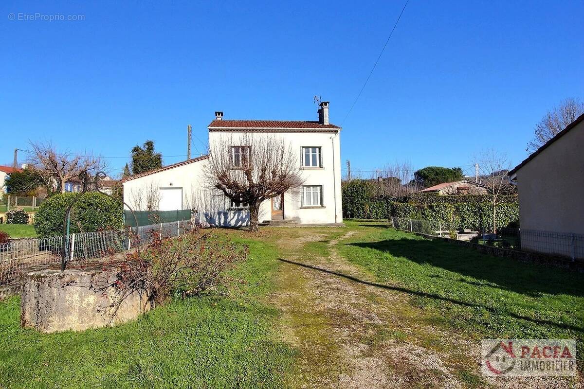 Maison à ROQUECOURBE