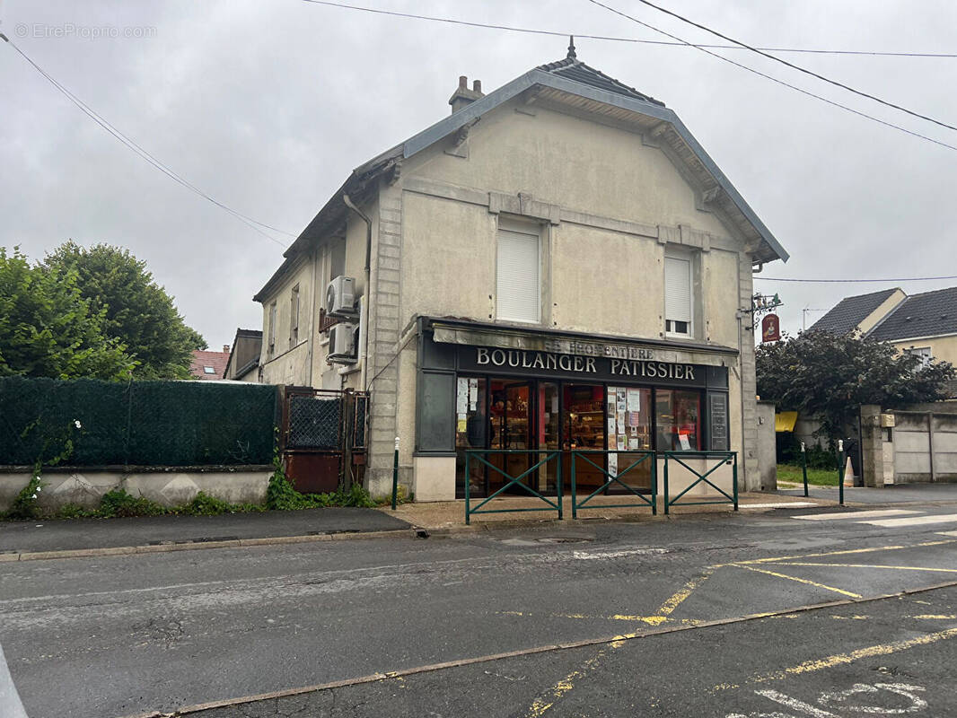 Appartement à MOUROUX