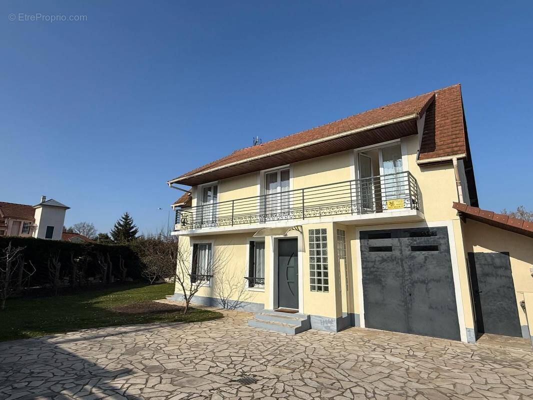 Maison à BOISSY-SAINT-LEGER