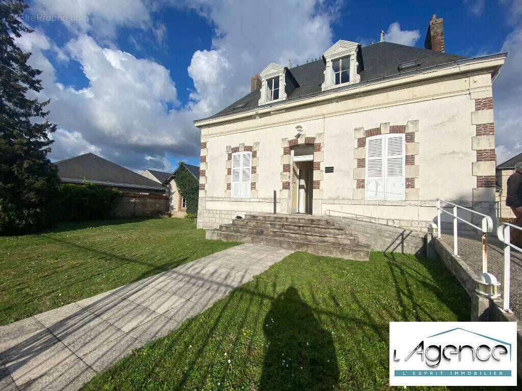 Maison à CLOYES-SUR-LE-LOIR