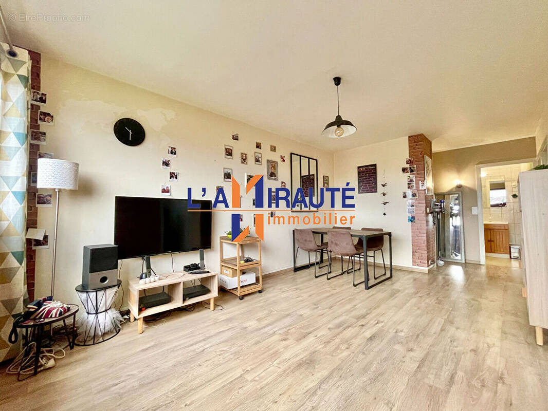 Appartement à HOUILLES