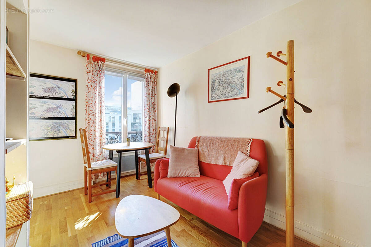 Appartement à PARIS-11E