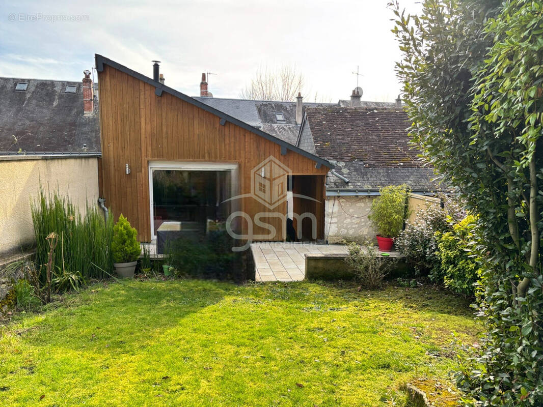 Maison à SAINTE-MAURE-DE-TOURAINE