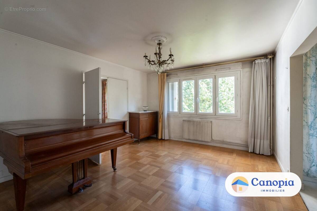 Appartement à NEUILLY-SUR-MARNE