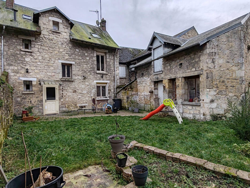 Maison à VILLERS-COTTERETS