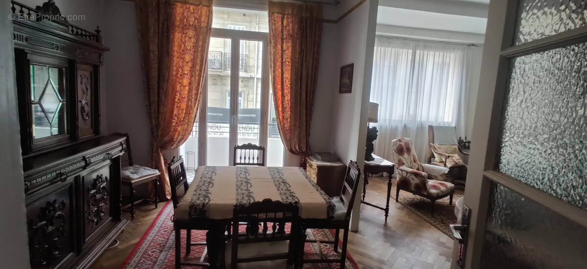 Appartement à MARSEILLE-6E