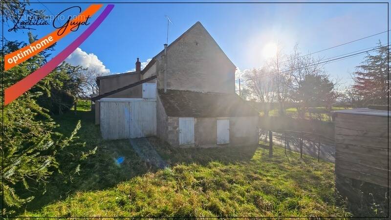 Maison à SOUVIGNY