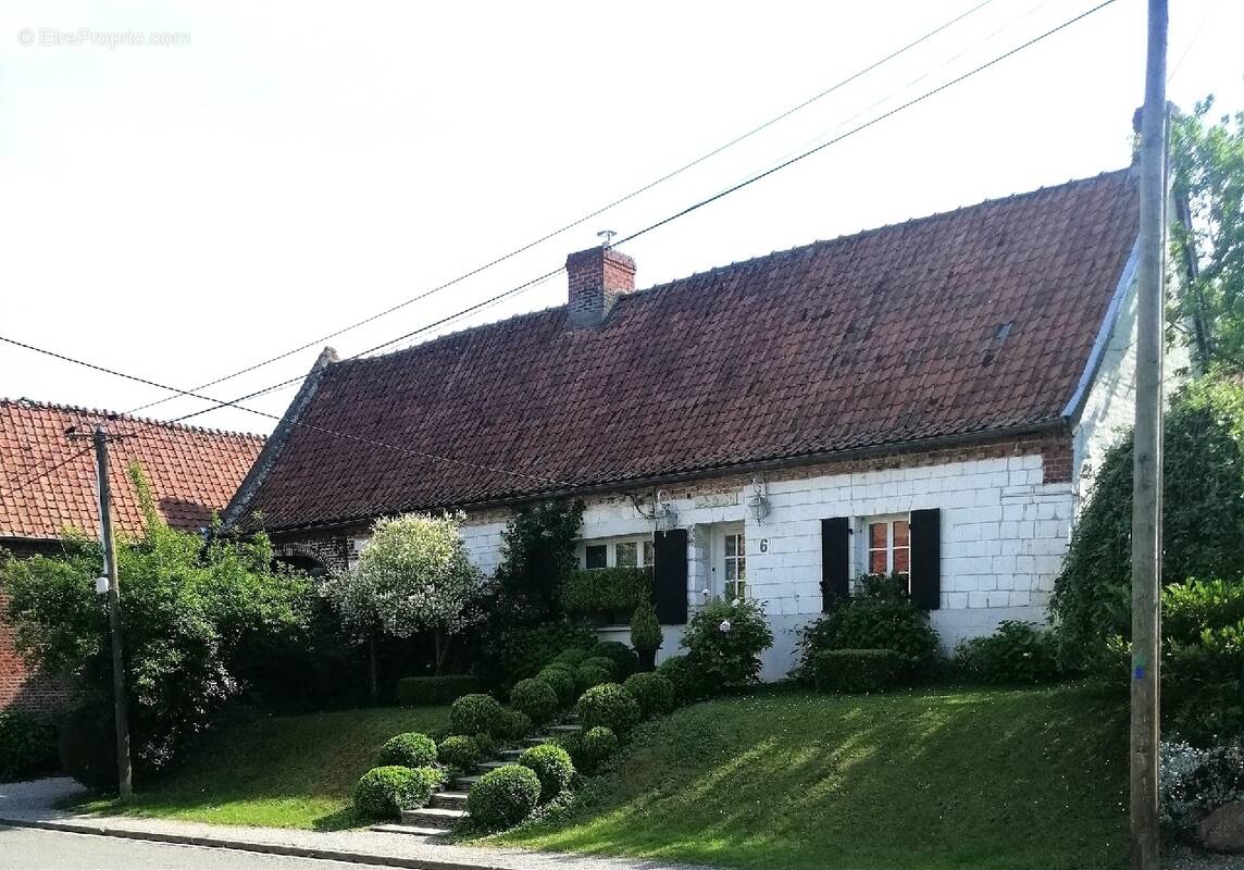 Maison à PENIN