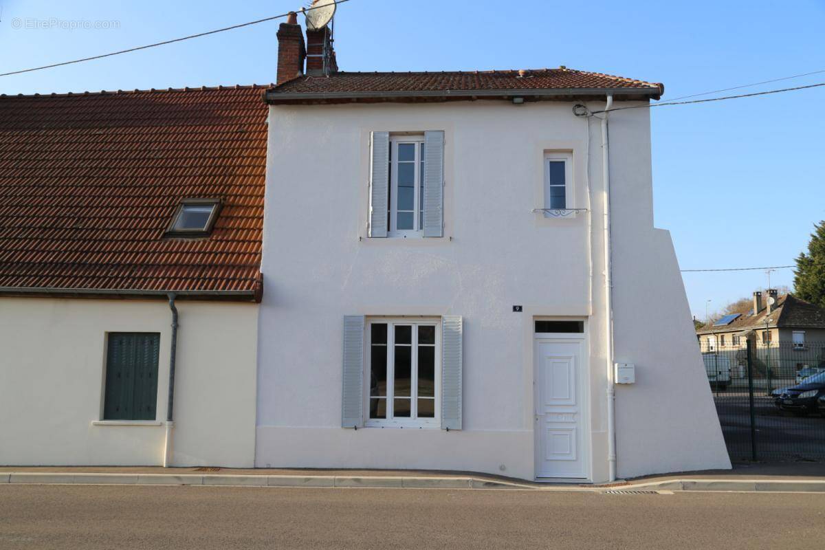 Maison à AUTUN