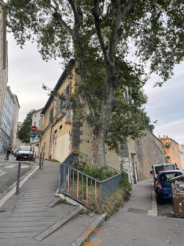 Parking à LYON-1E