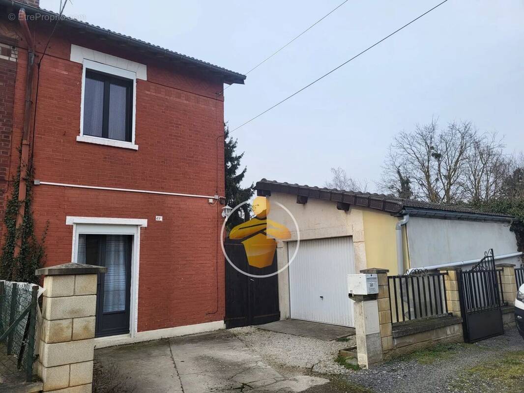 Maison à CHAUNY